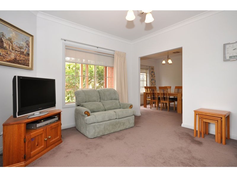 16 Evergreen Parade, Flagstaff Hill SA 5159