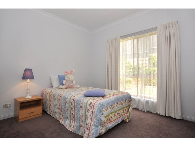 16 Evergreen Parade, Flagstaff Hill SA 5159