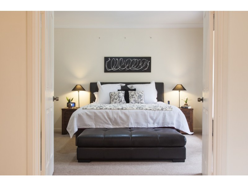 .4 Douglas Fir Ct (Monterey Pine Est), Aberfoyle Park SA 5159