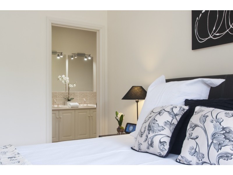 .4 Douglas Fir Ct (Monterey Pine Est), Aberfoyle Park SA 5159