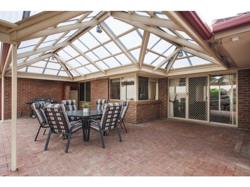 .4 Douglas Fir Ct (Monterey Pine Est), Aberfoyle Park SA 5159