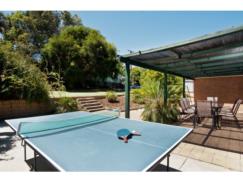 33 Monaro Road, Aberfoyle Park SA 5159