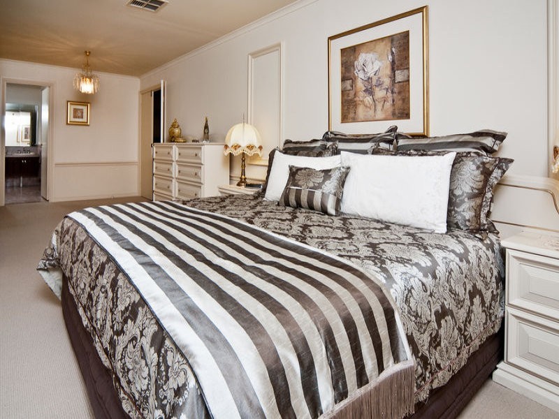 11 Palmyra Court, Flagstaff Hill SA 5159