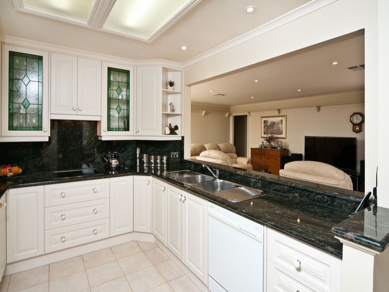 11 Palmyra Court, Flagstaff Hill SA 5159