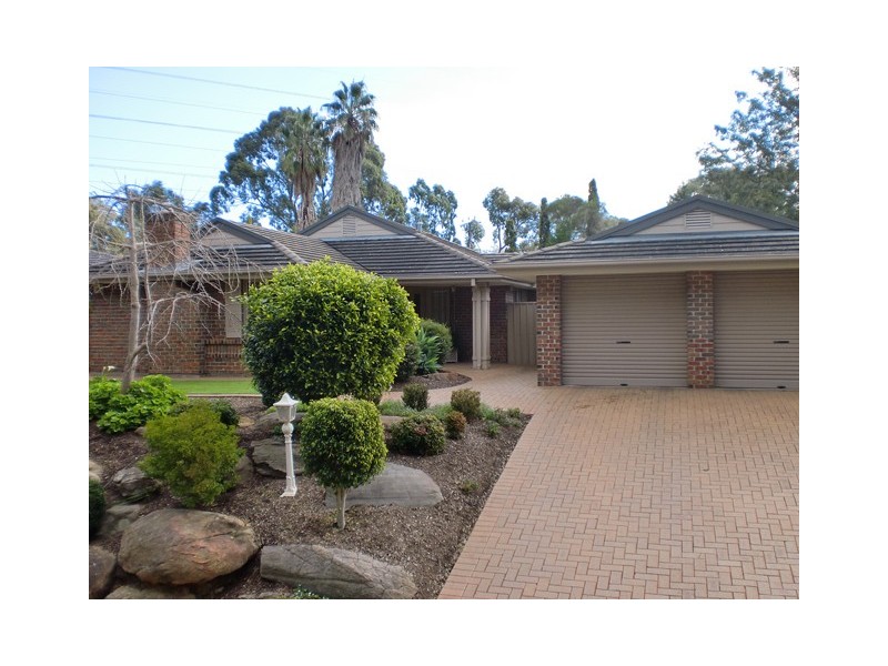 11 Palmyra Court, Flagstaff Hill SA 5159
