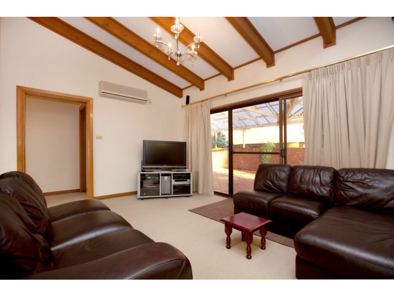 10 Redbank Close, Happy Valley SA 5159