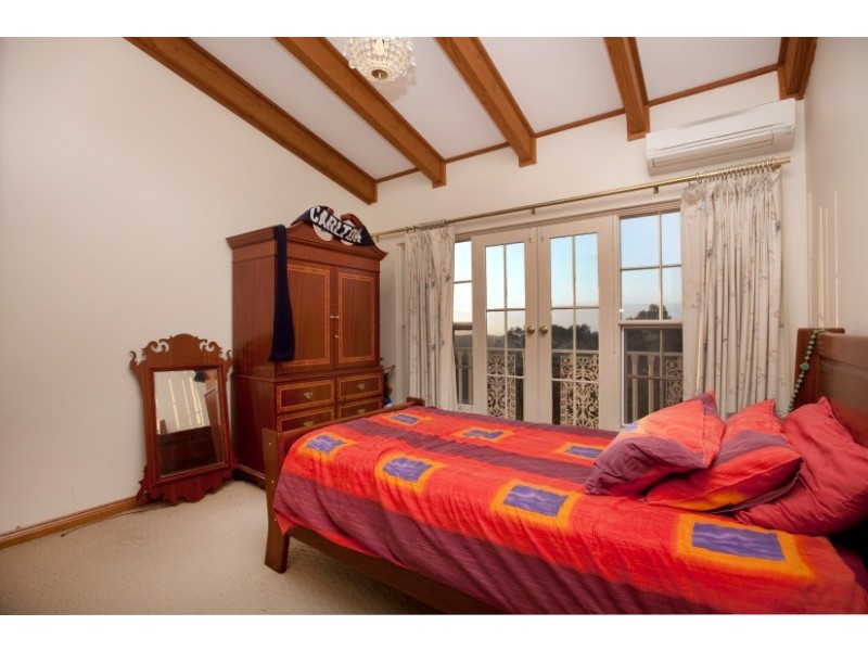 10 Redbank Close, Happy Valley SA 5159