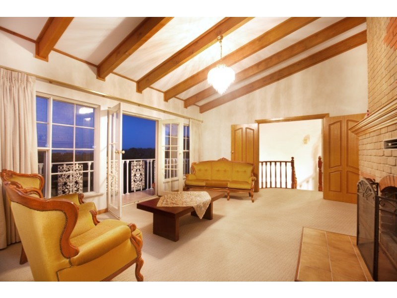 10 Redbank Close, Happy Valley SA 5159