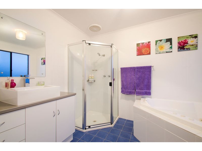 10 Autumn Court, Woodcroft SA 5162