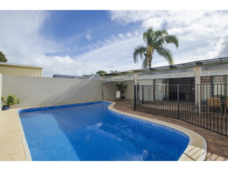 20 Bowaka Street, Park Holme SA 5043