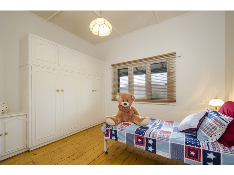 20 Bowaka Street, Park Holme SA 5043