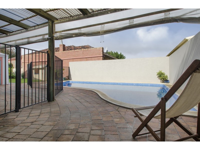 20 Bowaka Street, Park Holme SA 5043