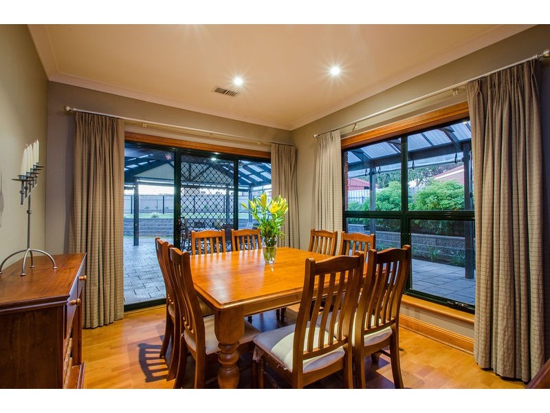 40 Antonia Cct, Hallett Cove SA 5158