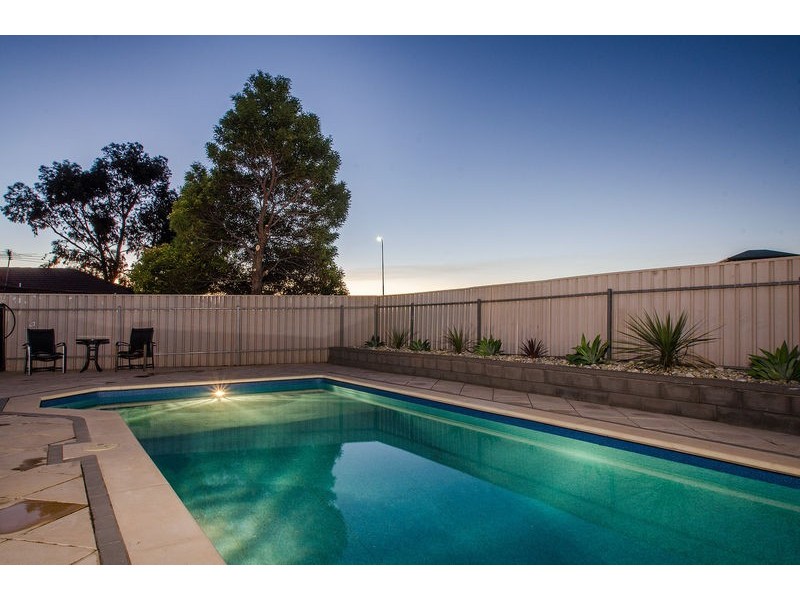 40 Antonia Cct, Hallett Cove SA 5158