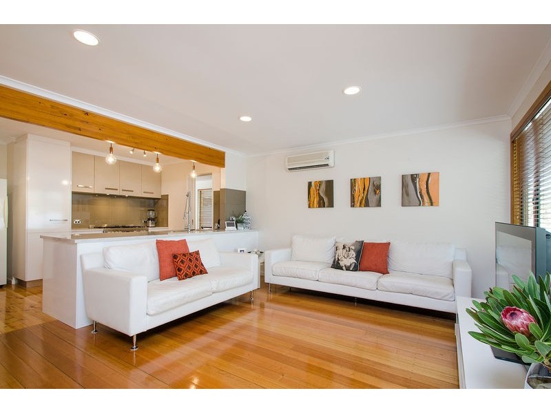 2 The Pines Close, Happy Valley SA 5159