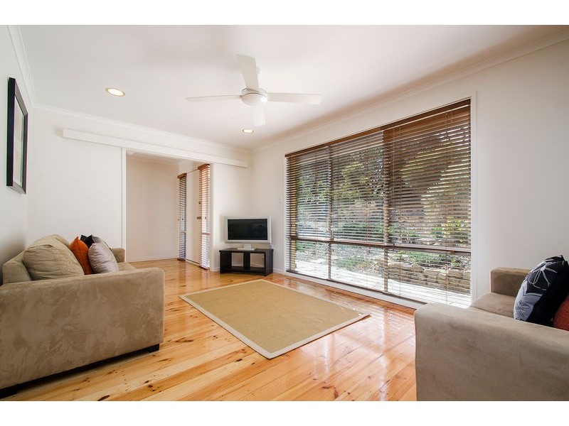 2 The Pines Close, Happy Valley SA 5159