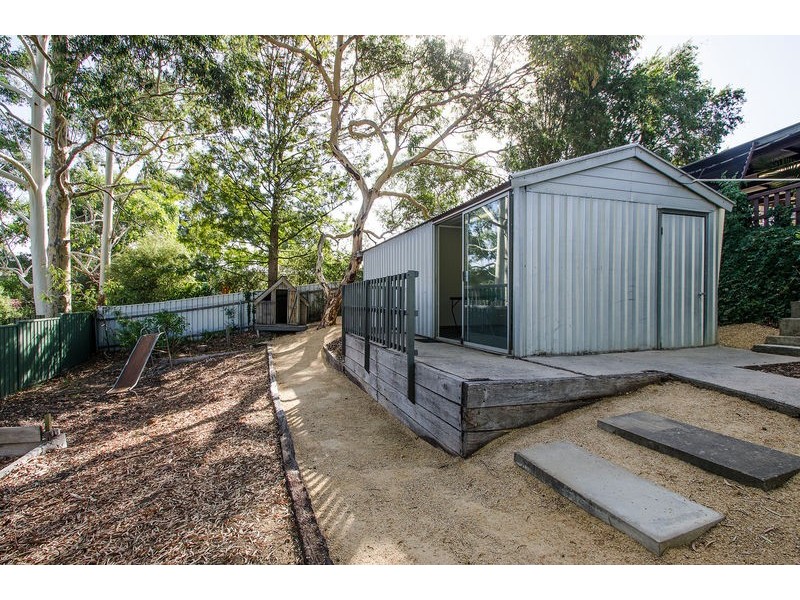 2 The Pines Close, Happy Valley SA 5159