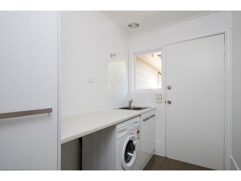 2 The Pines Close, Happy Valley SA 5159