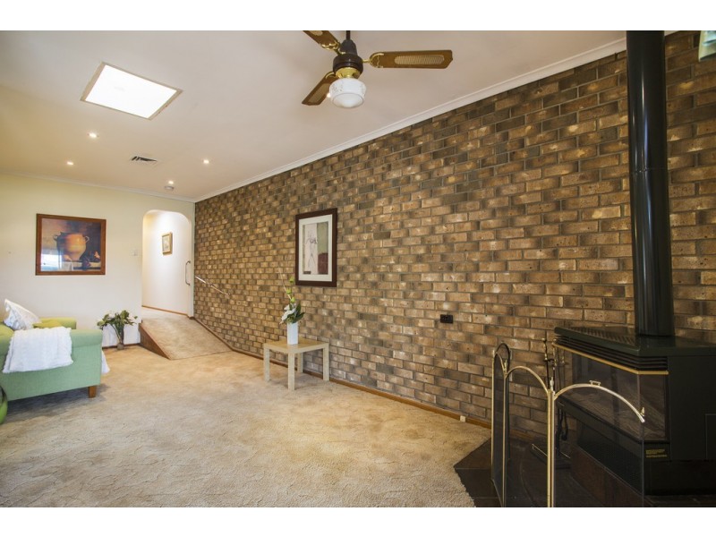 6 Burbank Ave, Bedford Park SA 5042