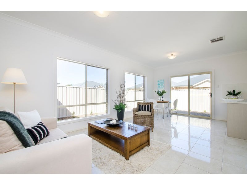 Res 2 and 6, 332 Main South Road, Morphett Vale SA 5162