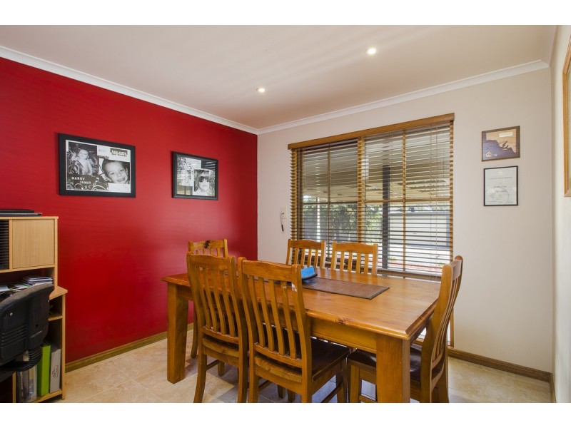 26 Tangara Drive, Aberfoyle Park SA 5159