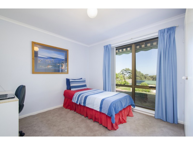 6 Highfield Drive, Aberfoyle Park SA 5159