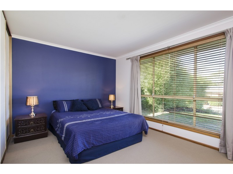 18 Sandler Gr, Aberfoyle Park SA 5159