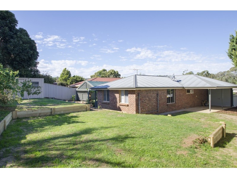 18 Sandler Gr, Aberfoyle Park SA 5159