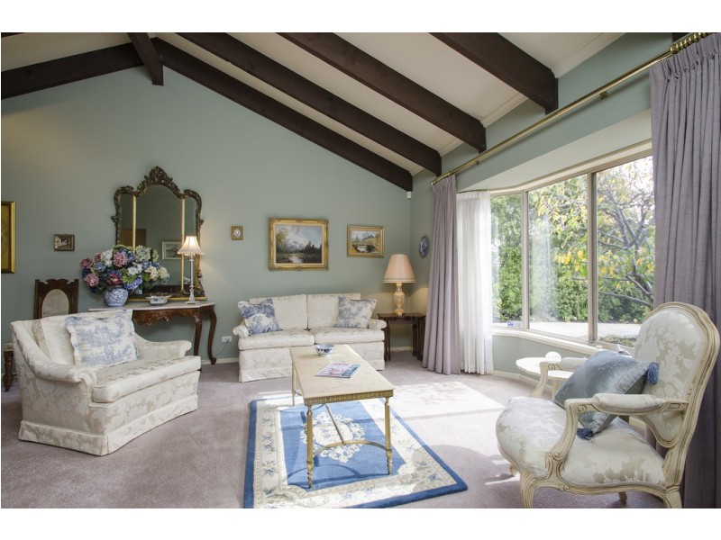 7 St Martins Ct, Woodcroft SA 5162