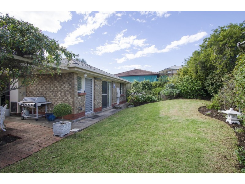 7 St Martins Ct, Woodcroft SA 5162