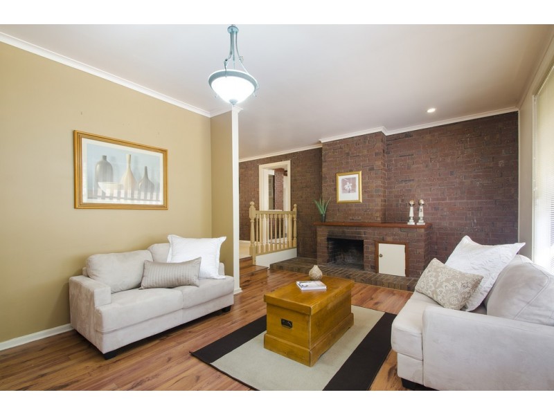 9 Quigley Court, Aberfoyle Park SA 5159