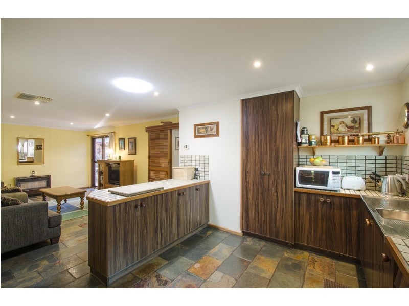 6 Fyfe Court, Aberfoyle Park SA 5159