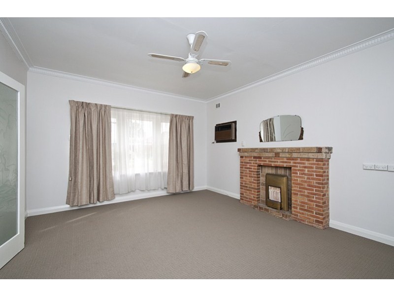 .10 Levistone St, Seaton SA 5023