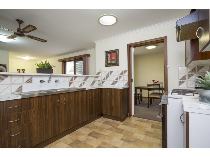 5 Dew Street, Aberfoyle Park SA 5159