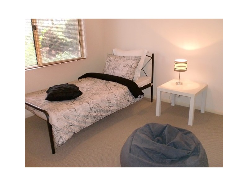 16 Nicholas Walk, Aberfoyle Park SA 5159