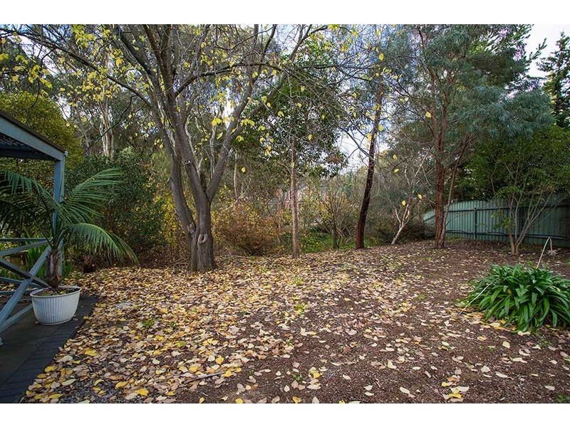 16 Nicholas Walk, Aberfoyle Park SA 5159