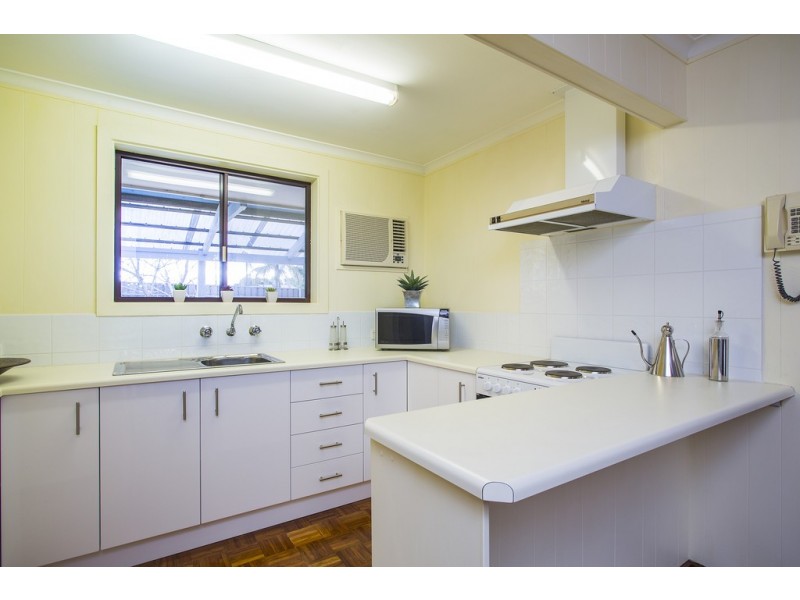 16 Dew Street, Aberfoyle Park SA 5159