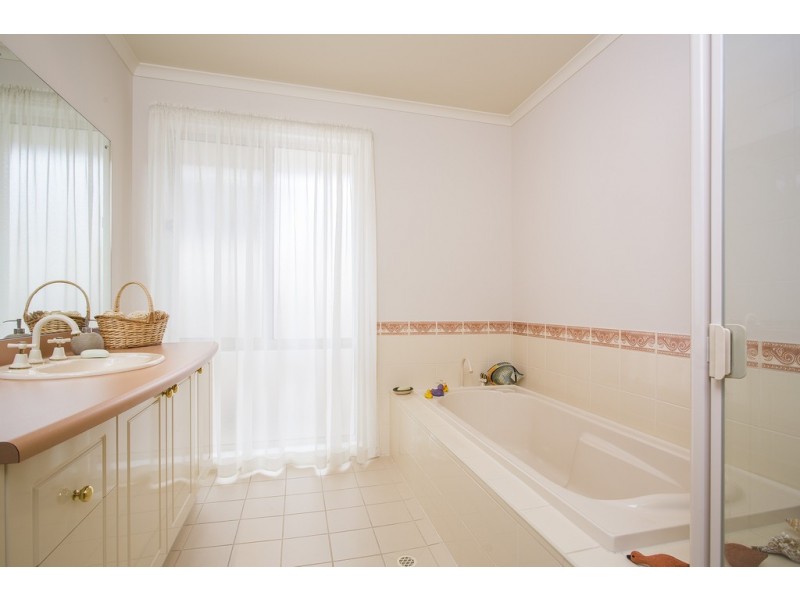 6 Sanderson Tce (Coventry Gardens Estate), Morphettville SA 5043