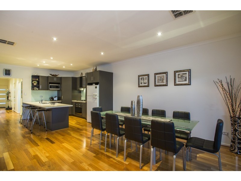 31 Bahloo Avenue, Mitchell Park SA 5043