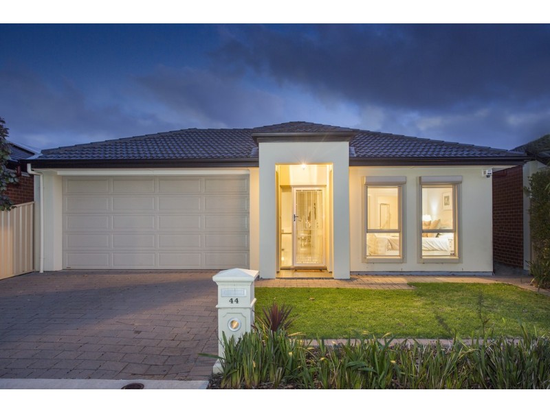44 Tarranna Avenue, Park Holme SA 5043