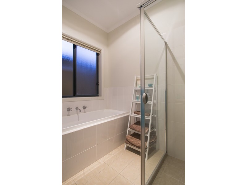 44 Tarranna Avenue, Park Holme SA 5043