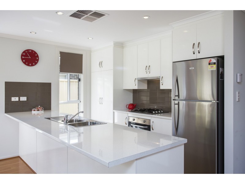 66b Davenport Tce, Seacliff Park SA 5049