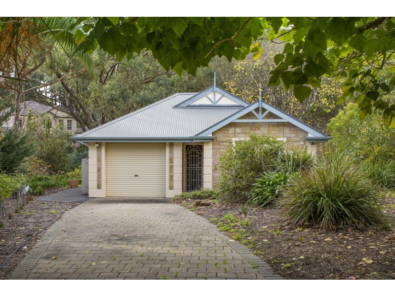 16 Nicholas Walk, Aberfoyle Park SA 5159