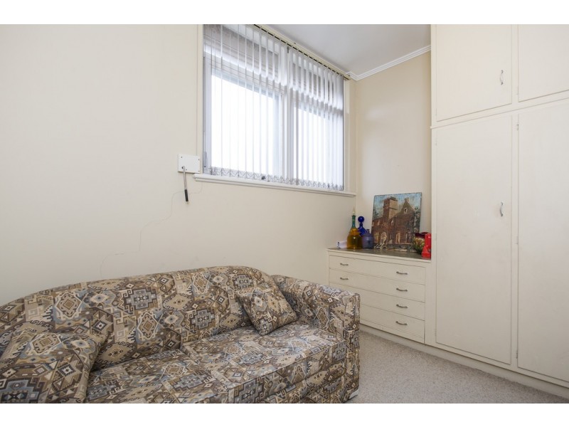 6 Hyland Ave, Darlington SA 5047