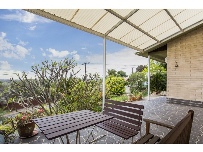 6 Hyland Ave, Darlington SA 5047