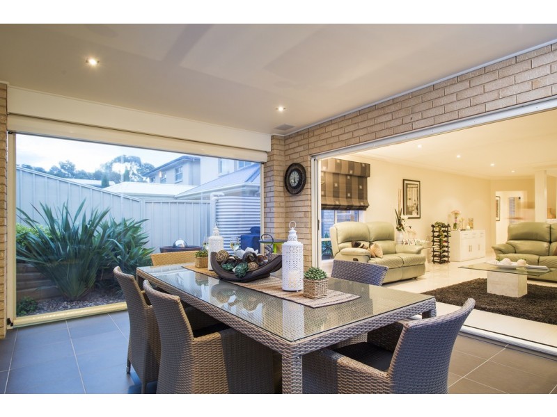 13 Manos Ct, Seacliff Park SA 5049