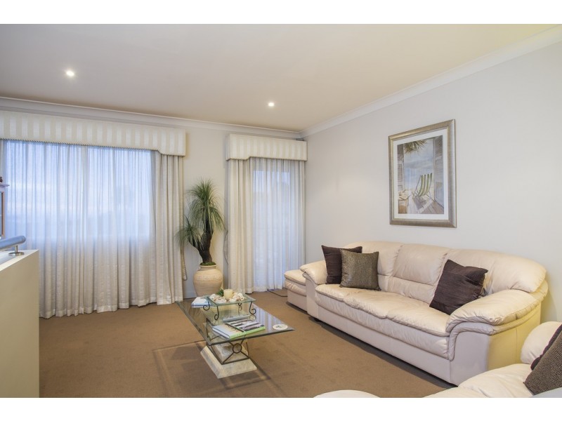 13 Manos Ct, Seacliff Park SA 5049