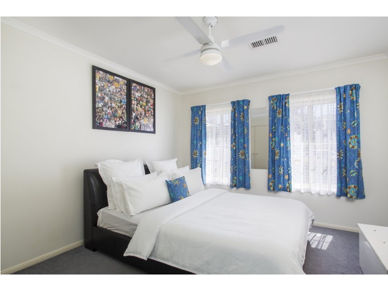 5 Oakley Road, Aberfoyle Park SA 5159