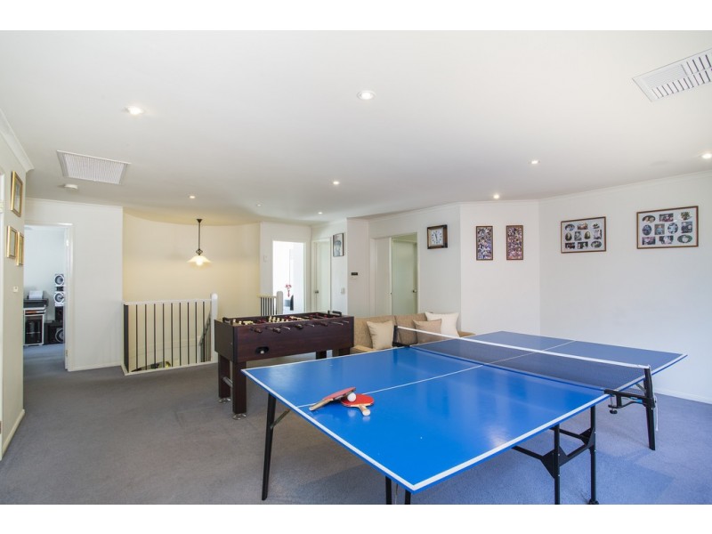 5 Oakley Road, Aberfoyle Park SA 5159