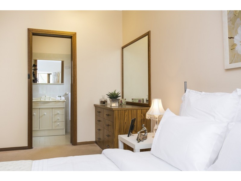 7 Dulcet Close, Aberfoyle Park SA 5159